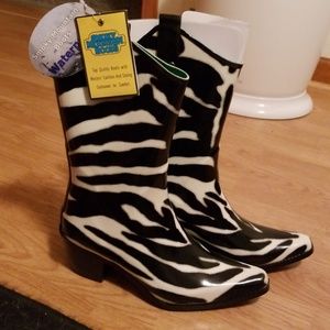 Fashion rain boots